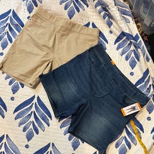 DKNY Two-Pack Women's Pull-On Shorts — Tan & Dark Denim New XXL
